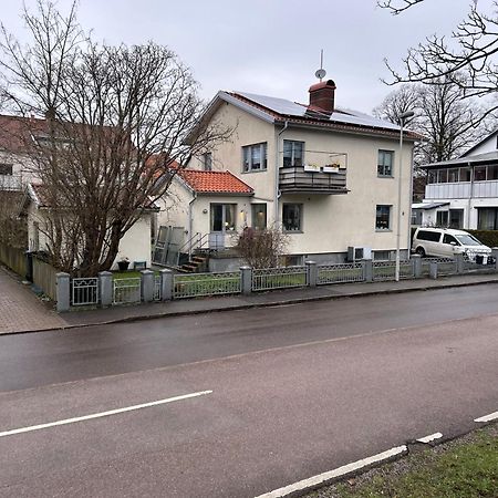 Kaellarlaegenhet Floragatan Apartment Halmstad Exterior foto